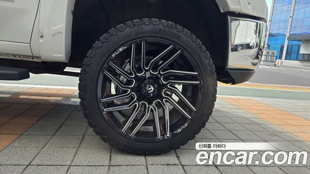 GMC Sierra 2020 — photo 7