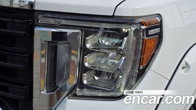 GMC Sierra 2020 — photo 8