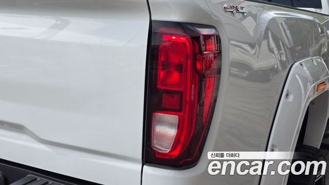 GMC Sierra 2020 — photo 9