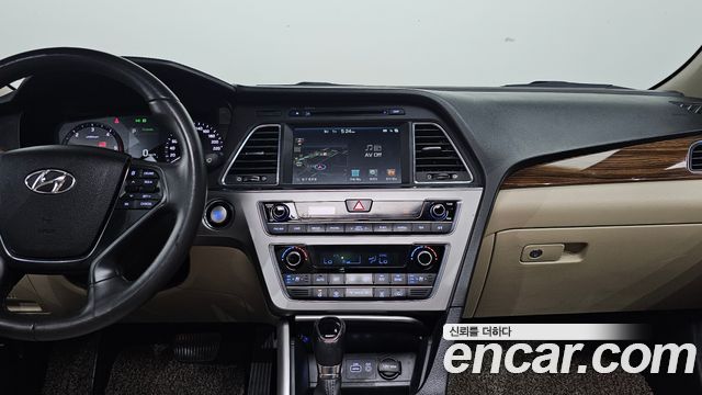 Hyundai Sonata 2016 — photo 20