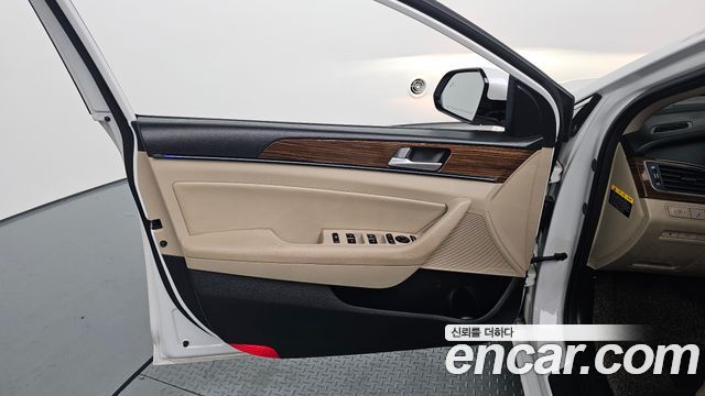 Hyundai Sonata 2016 — photo 14