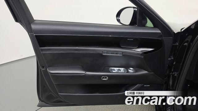 Genesis G90 2023 — photo 14