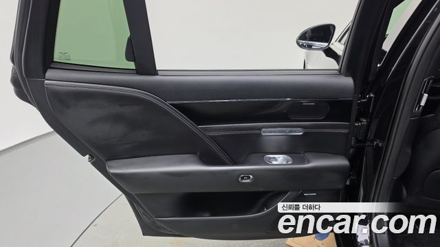 Genesis G90 2023 — photo 15