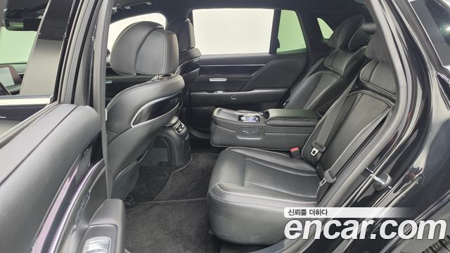 Genesis G90 2023 — photo 16