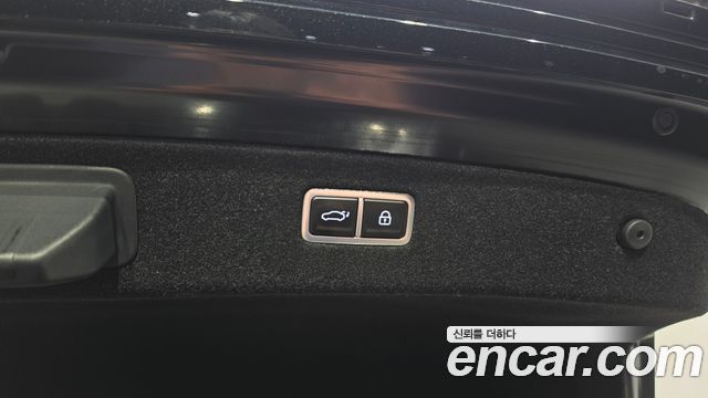 Genesis G90 2023 — photo 27