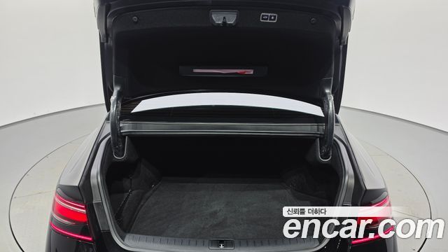 Genesis G90 2023 — photo 28