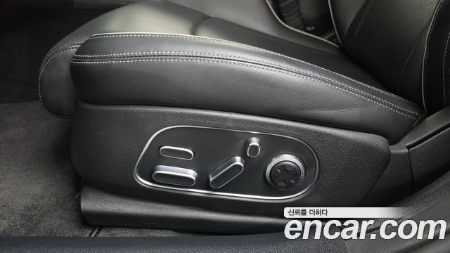 Genesis G90 2023 — photo 31