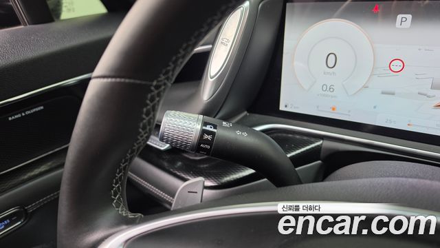 Genesis G90 2023 — photo 37