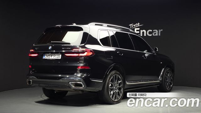 BMW X7 2025 — photo 2