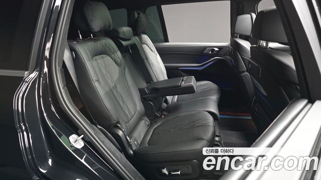 BMW X7 2025 — photo 12