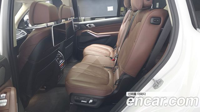 BMW X7 2022 — photo 18