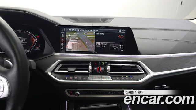 BMW X7 2022 — photo 21