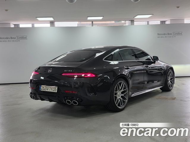 Mercedes-Benz AMG GT 2023 — photo 2