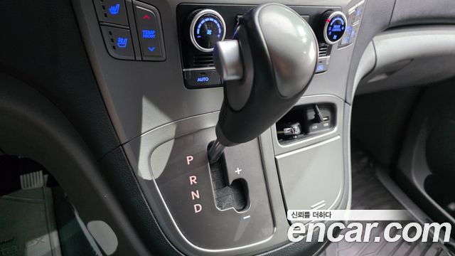 Hyundai Starex 2020 — photo 9