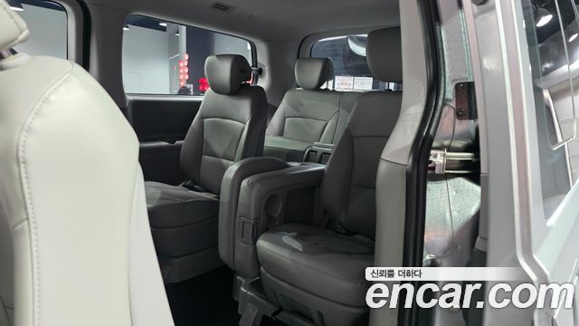 Hyundai Starex 2020 — photo 11