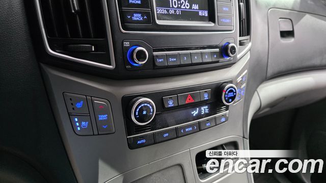 Hyundai Starex 2020 — photo 17