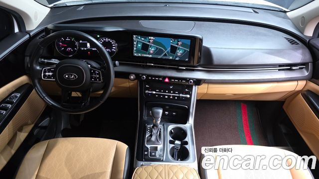Kia Canival 2021 — photo 10