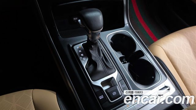 Kia Canival 2021 — photo 12