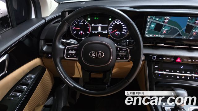 Kia Canival 2021 — photo 19