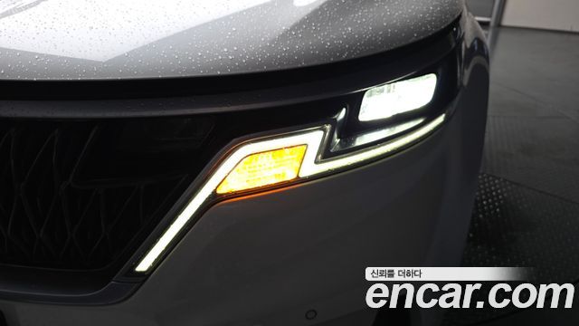 Kia Canival 2021 — photo 8