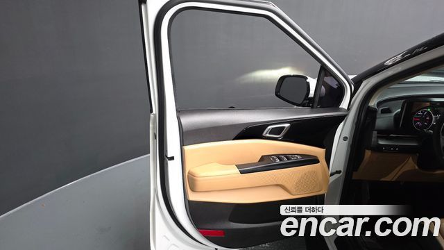 Kia Canival 2021 — photo 14