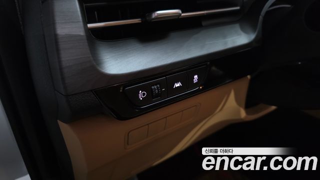 Kia Canival 2021 — photo 30