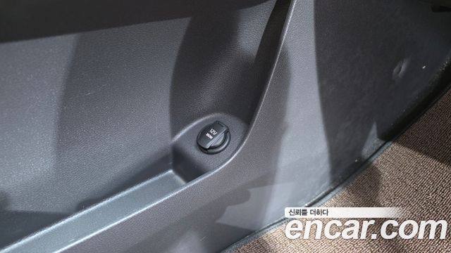 Kia Canival 2021 — photo 36