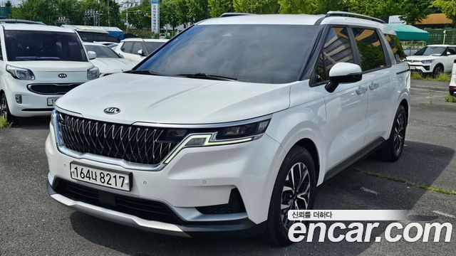 Kia Canival 2021 — photo 3