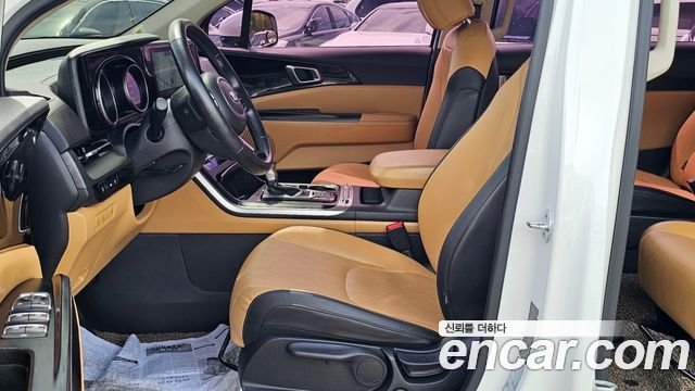 Kia Canival 2021 — photo 7