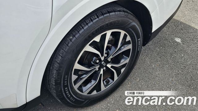 Kia Canival 2021 — photo 18