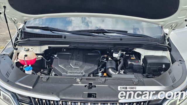 Kia Canival 2021 — photo 20