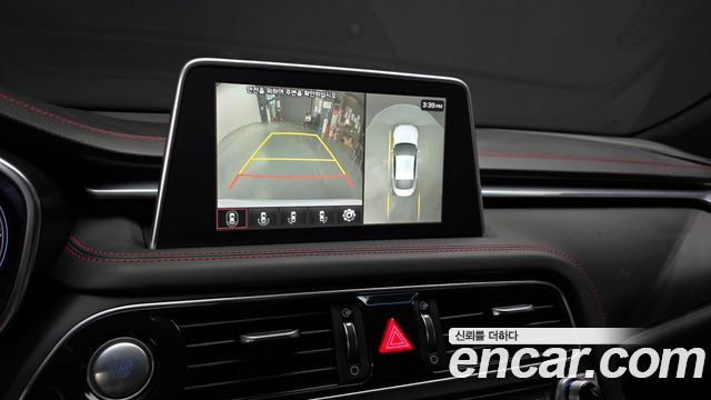 Genesis G70 2019 — photo 21