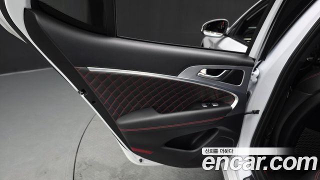 Genesis G70 2019 — photo 15