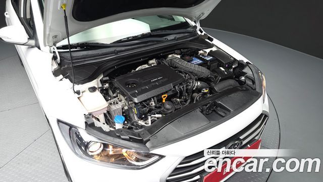 Hyundai AVANTE 2016 — photo 6