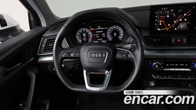 Audi Q5 2023 — photo 19