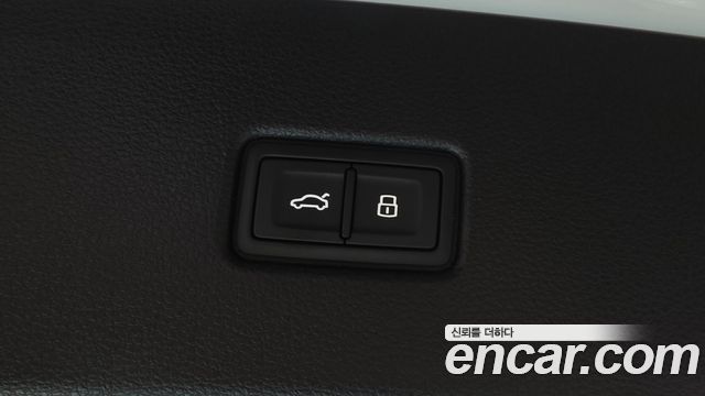 Audi Q5 2023 — photo 25