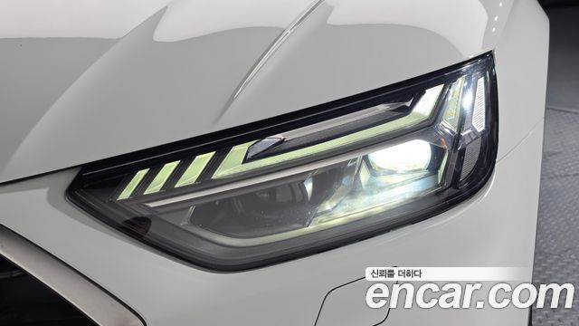 Audi Q5 2023 — photo 8