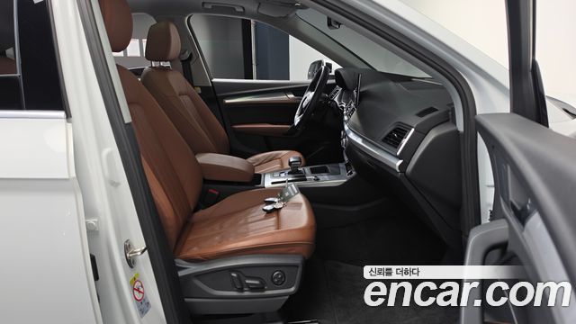 Audi Q5 2023 — photo 16