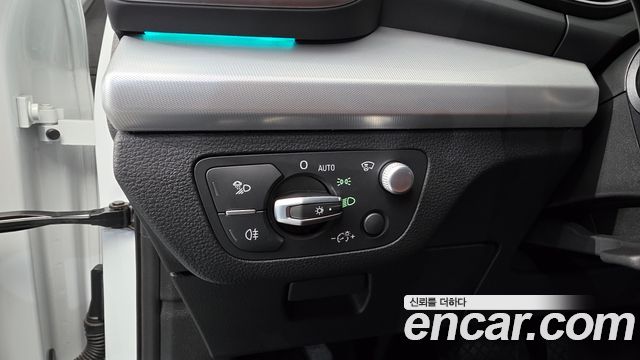 Audi Q5 2023 — photo 29