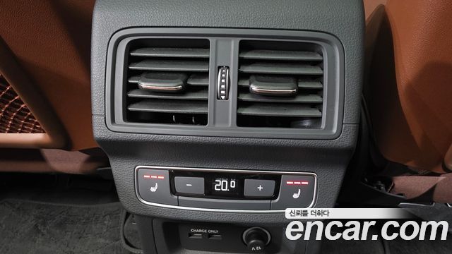 Audi Q5 2023 — photo 36