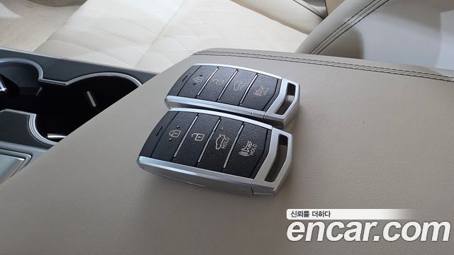 Genesis G70 2019 — photo 21
