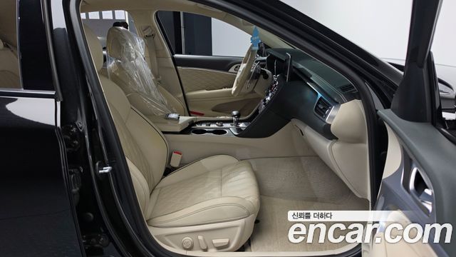 Genesis G70 2019 — photo 16