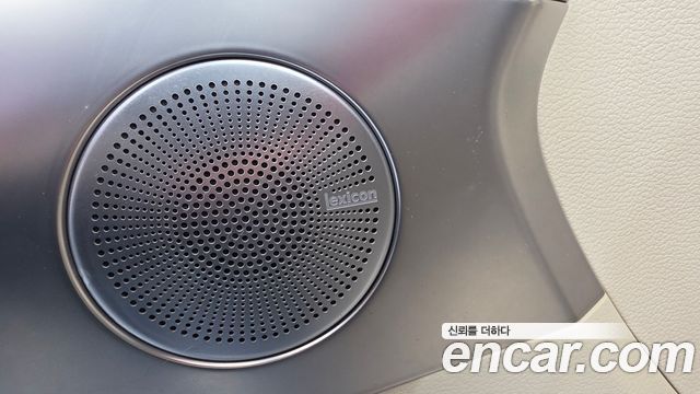 Genesis G70 2019 — photo 36