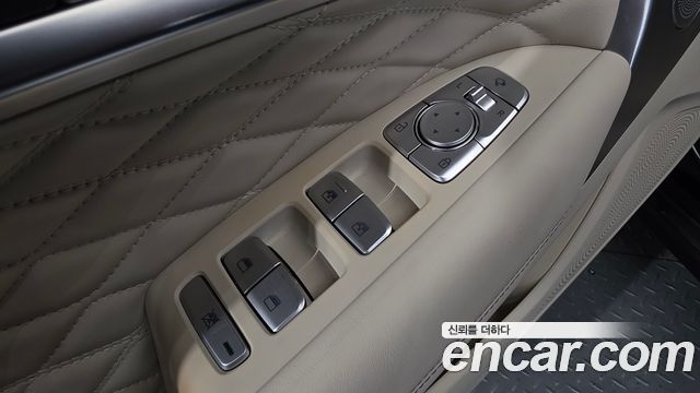 Genesis G70 2019 — photo 39