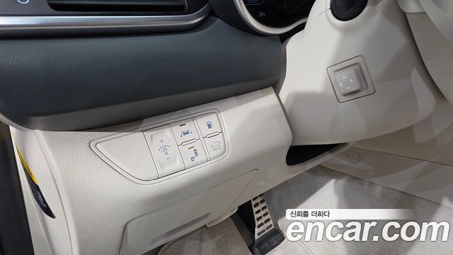 Genesis G70 2019 — photo 41