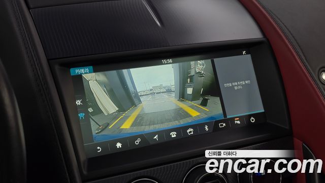Jaguar F-TYPE 2019 — photo 15