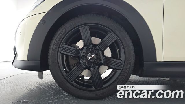 Mini Cooper Convertible 2022 — photo 5