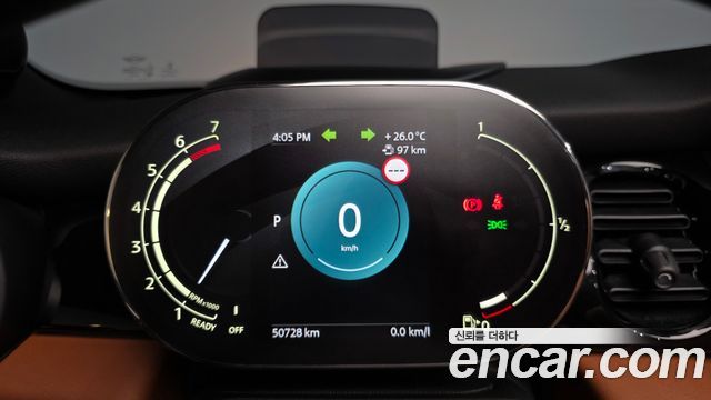 Mini Cooper Convertible 2022 — photo 11