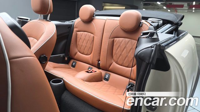 Mini Cooper Convertible 2022 — photo 18