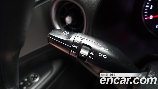 Kia K3 2019 — photo 24